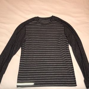 Lululemon men’s long sleeve shirt